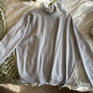 Grey long sleeve shirt